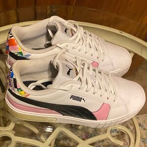 Puma Women's Cali Star "International Game" size 8 Retro Modern flair